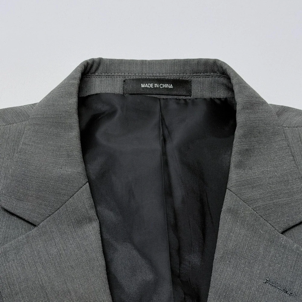 Van Heusen Mens 44R Grey Suit Jacket Blazer Two Button Textured Suit Separates